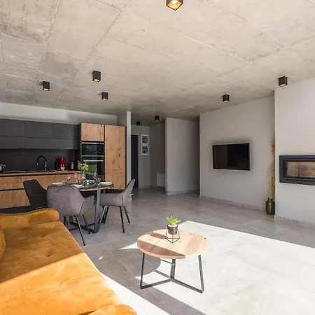 Villa F Gajana